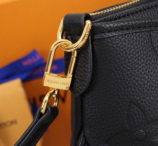 ルイヴィトンバッグ素材ディテール